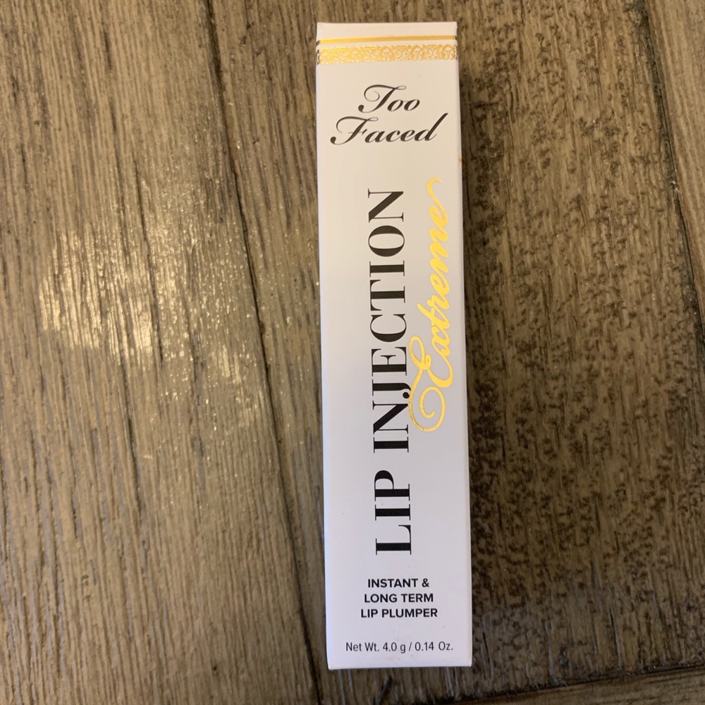 Too Faced Lip Injection Extreme